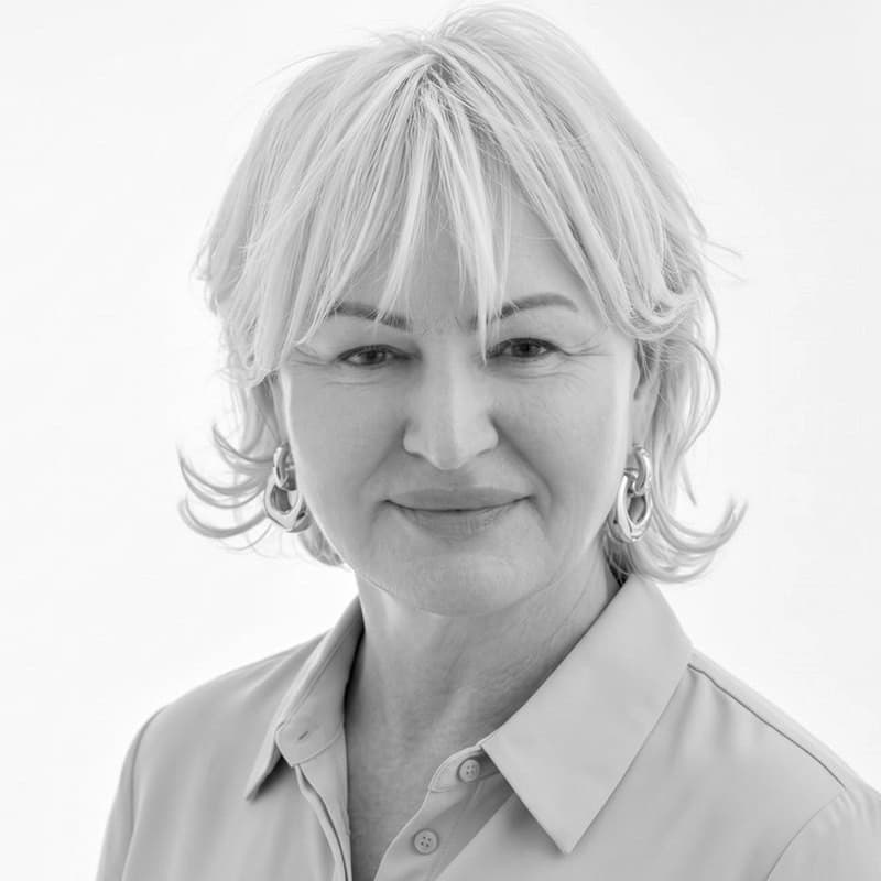 Dr. Barbara Parda